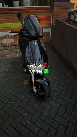 180 m08 Runner: AMG vs. Runner