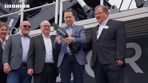 What was your first impression of the Liebherr booth at Conexpo? Check out the top moments of the show here ⬇️ Conexpo attendees stopped by the Liebherr booth over 101,000 times this year to take a look at everything from machine displays, our live demo show, and much more! Watch the full video on our YouTube: https://go.liebherr.com/97u28j | LiebherrConstruction