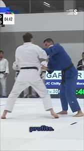 48K views · 347 reactions | Le combat express de Robin Garbe  Le judoka de 23 ans s'est rapidement imposé dans le 4ème combat de la soirée, apportant à ce moment un 4ème succès à Flam 91 ✅ Les locaux se sont finalement imposés 7-3: une deuxième victoire après celle de la semaine dernière qui leur permet de se placer à la troisième marche du podium de cette Judo Pro League 2024-25 屢 France Judo #LaChainedeTousLesSports | Sport en France | Facebook