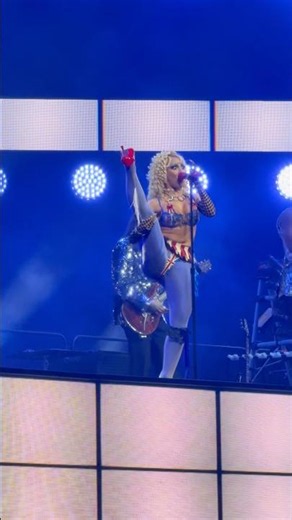 Doja Cat - Gorgeous (live from Tour Ma Vie, London, 2026)