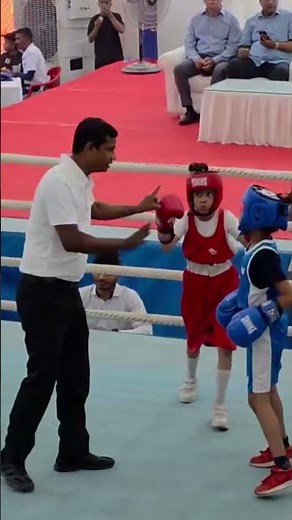 Girls Boxing fight amazing punches 💪#explorepage #boxing #miketyson #kidsvideo #motivation #viral