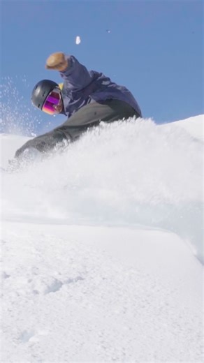 Soho laps with a side of Captain’s cord ☀️❄️ Fresh snow and bluebird skies, can’t beat days like this 🤩 | Cardrona Alpine Resort, NZ