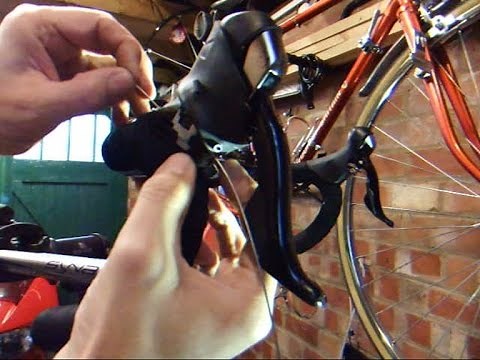 Replacing the gear cable on a Shimano 105 shifter.