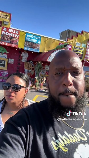 Discover Long Wong Wings in Phoenix, Arizona