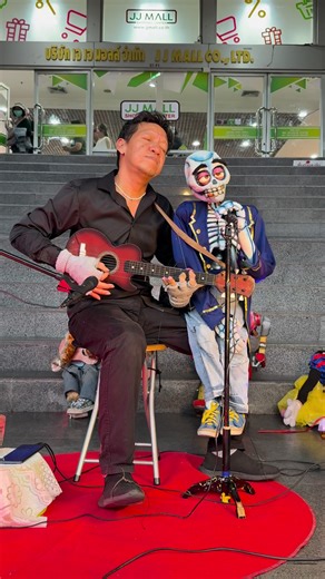 1M views · 17K reactions | #pupethand #puppetshow #puppet bone bone come again | Por AndTuk Show Doll | Facebook