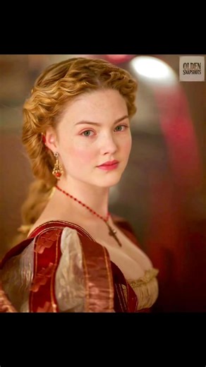 Holliday Grainger as Lucrezia Borgia | The Borgias & Renaissance Costume Elegance #TheBorgias #HollidayGrainger #LucreziaBorgia #PeriodDrama #RenaissanceStyle | Olden Snapshots | Facebook