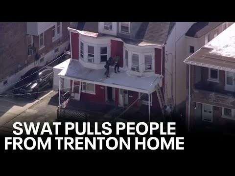 Trenton hostage situation: People pulled from windows by SWAT team