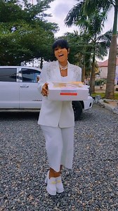 Thank you, @mtnghana, for my husband's birthday cake 🙏♥️........... Chris Asante Ministries | Mavis Asante Supreme Lady