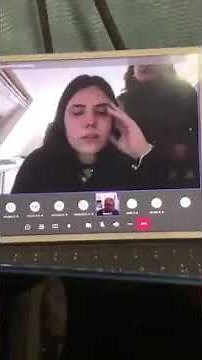 Esame andato male, la madre della studentessa di Medicina litiga col prof e il video diventa virale