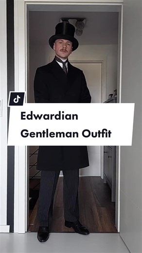 Classic 1900-1920s Men's Fashion: Edwardian Gentleman Outfit Inspiration