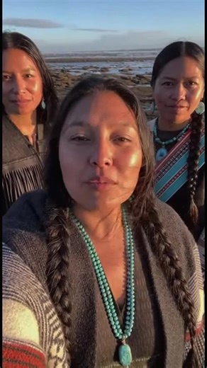 To every heart in the US, if you see us and feel respect for our ancestors, then we want to be your friends. Is the answer simple for you? Follow to join the circle! 🤝 #IndigenousHeritage #EqualityMatters #Friends