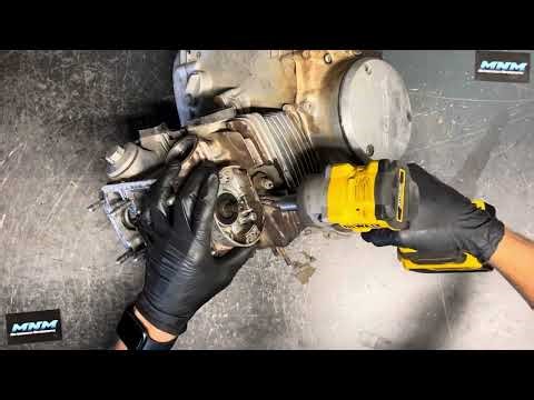 Honda Scrambler CL175 Complete Engine Tear Down Restore - Major Issues *WATCH*