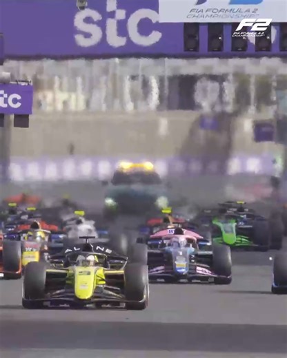 Spins, surprises, and a sensational double overtake for the win! 😧 Relive the highs and lows from Formula 2's 28-lap thriller at the Jeddah Corniche Circuit 🎬✨ | FIA Formula 2
