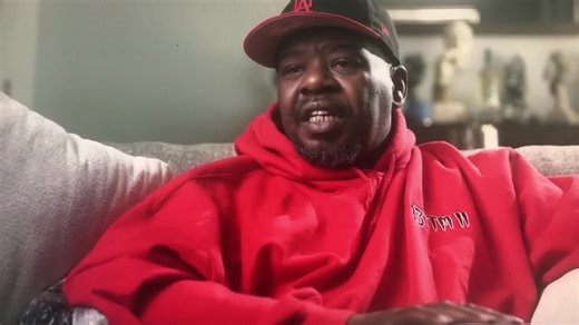 We did an interview with FG (Frank Thornton) from Cross Atlantic Piru who outed James McDonald (Mob James) as an FBI informant when he was arrested in 2004 for selling him cocaine and sentenced to 120 months in federal prison, but he is wishing death to Alex A. Alonso for doing the interview and asking the questions. To watch all parts of FG's interview visit: https://www.youtube.com/playlist?list=PLQwhRJvmotyFs9CFypn3jr2YYZ-IdDoX_ | StreetGangs