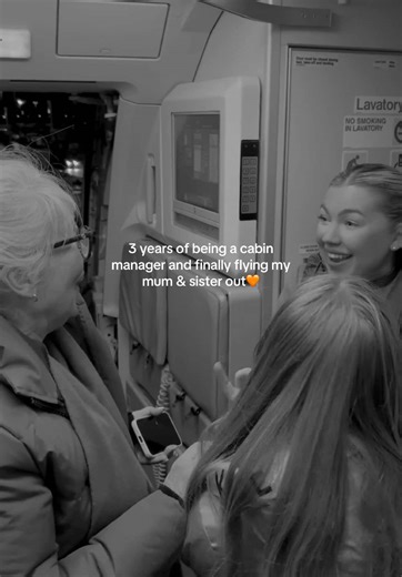 Flying My Mum & Sister with EasyJet