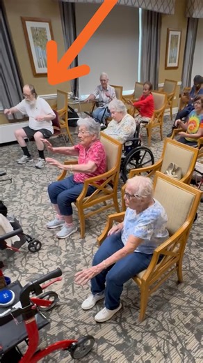 FOX Rehabilitation on Instagram: "Today is World Exercise Physiologist Day, a day dedicated to raising awareness about the crucial role of clinical exercise physiologists—and FOX Fitness Specialists—in promoting health, preventing disease, and enhancing overall wellness! In many senior living communities across the country—besides conducting one-on-one FOX Wellness visits with clients—our Fitness Specialists lead multiple exercise classes throughout the week. In this video, Les Mebane, FS, talks