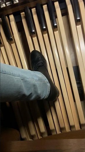 PIPE ORGAN PEDALS VS. TUBA LOUD 32’ TROMBONE PEDAL TONE EARTHQUAKE AMAZING💥🤯💣🧨🤯