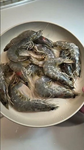 🔥 15 Minuti e Sono Pronti! 🦐 Gamberi Succosi in Padella