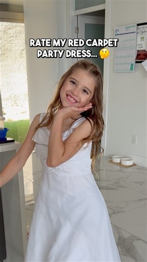 😍😍😍… /10 rate my party dress 👗??
