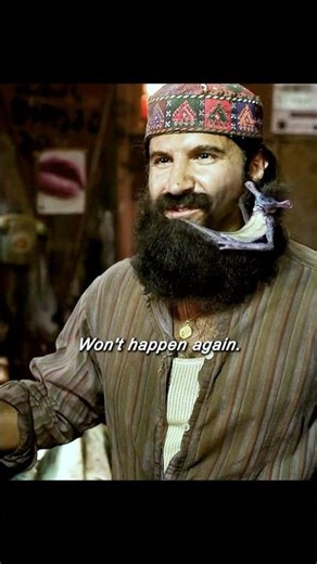 Tiny Alien in Beard STEALS Gem from Secret Agents! 😱💎