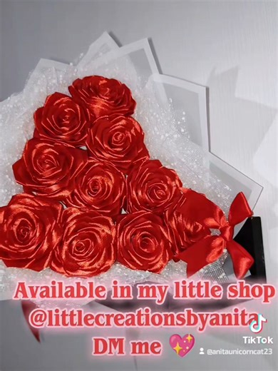 Every single thing that I make is unique, there could be similar products but never the same. You can personalize the chocolate, color, sign shape and etc. DM me :) #handmade #geschenke #valentinesday #satinrose #keepsake