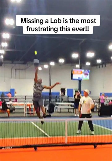 He can’t get every lob!!! #pickleball #Blackpickleballer #pickleballhighlights #Fasthands #lob