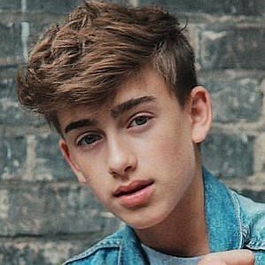 Johnny Orlando Girlfriend 2025: Dating History & Exes - CelebsCouples