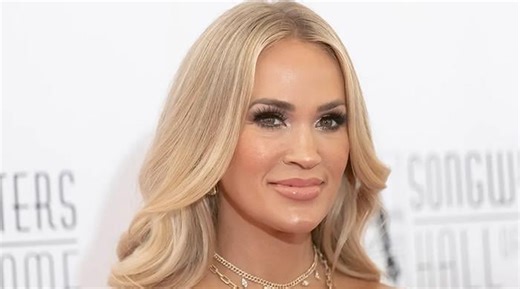 Carrie Underwood debuts dramatic hair transformation