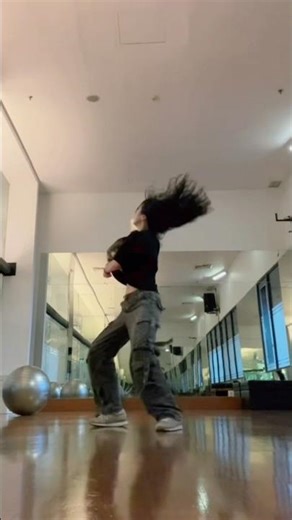 Tokyo Drift x Gypsy Woman 🛞⚡️ #tokyodrift #gypsywoman #remix #￼dance #dancevideo #trending #shorts