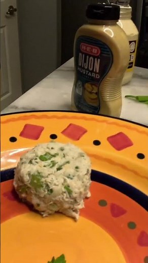 World's Best Crab Cakes (Maryland Approved)