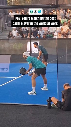 Ale Galan looks impressive on screen but he's even more impressive in real life. 🤯🔝👽 -- Follow us for everything happening in the world of padel! 🔥🎾 -- #Padel #AleGalan #PremierPadel#Galan | TSH Padel