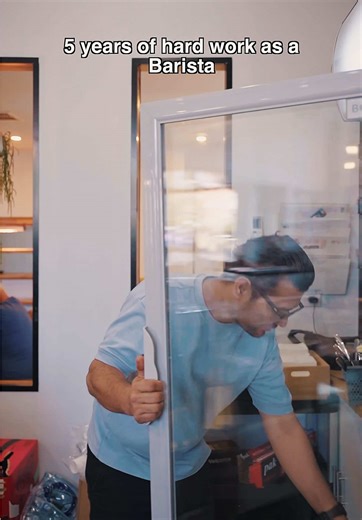 Long hours on the machine got us sounding like the café fridge door 😭☕ “eeeeeeee” every time someone says “one more latte.” Powered by coffee. Running on fumes. 📍55 Kangaroo Rd, Murrumbeena, VIC ⏰ Mon-Fri: 6AM - 3PM Sat-Sun: 7AM - 3:30PM #jackthemilkman #hospohumour #baristavibes #melbournecafe #relatable [ cafe life australia, barista moments, hospitality industry, funny cafe content, customer service life, melbourne cafe culture, small business vibes, work humour, coffee shop scenes ]