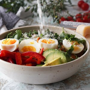 Protein-packed and bursting with nutrients, this savory breakfast bowl recipe is so filling that it will make you skip brunch. | All Nutritious