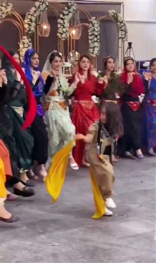 Powerful Kurdish Dance | Traditional Moves & Energy