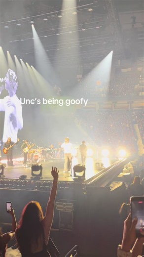 The Neighbourhood Vancouver Concert: Uncle's Goofy Moment 😂
