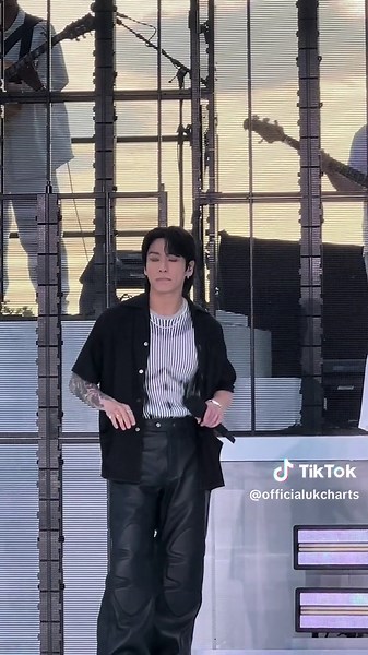 As he makes UK chart history to claim the highest Official Singles Chart debut of any Korean solo artist ever with Latto collaboration Seven 👑, BTS star Jung Kook performs the song on BBC's The One Show in London 💜🇬🇧 Congratulate king Jeon Jung-kook in the comments ✨ #JungKook #BTS #ARMY #BTSARMY #Seven #JungKookBTS #JungKookie #Kpop #JeonJungKook #Latto