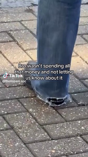 Inspired by Balenciaga #proudlysouthafrican #tholispani #beinspired tholispani.Space