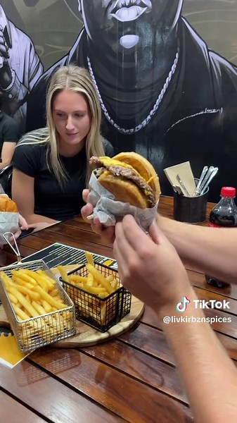 Pablo's Burgers Review: The Ultimate Burger Experience