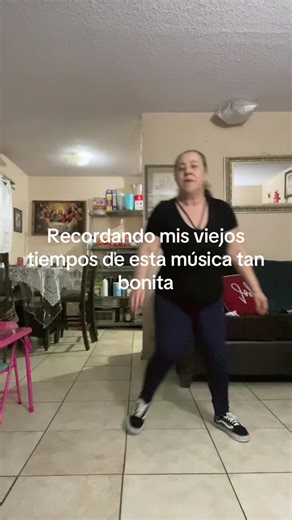 Martha (@marthaestrada__)’s videos with son original - The King of funk