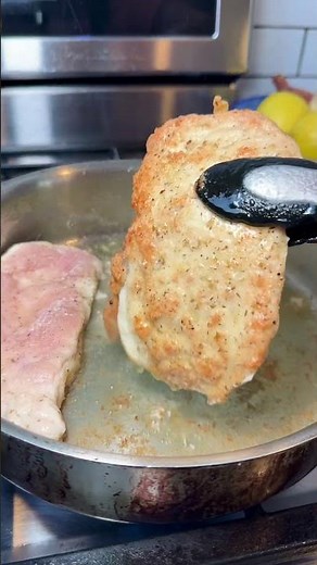 https://littleferrarokitchen.com/chicken-picatta-americanhomemade/ Let's make Easy chicken piccata.