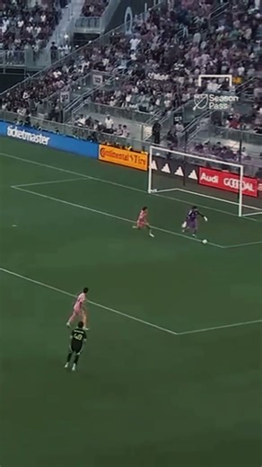 Messi y su espectacular Jugada #shortsviral #shortvideo #shorts #messi