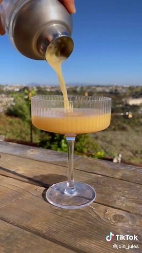 Delicious Passion Fruit Rum Cocktail Recipe