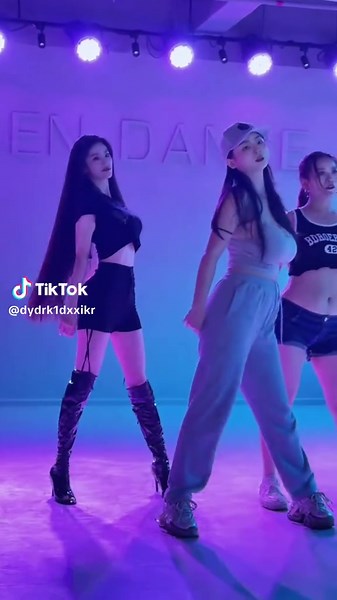 one more time，baby #可愛い #beauty #dance @東京宅急変