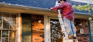 How to Cut a Vinyl Gutter With Household Items | DoItYourself.com
