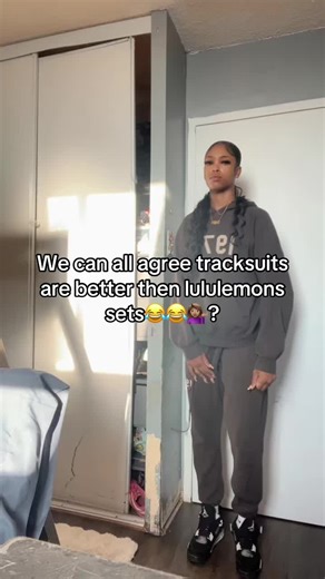 Tracksuits vs Lululemon: Which Is Better for Comfort?