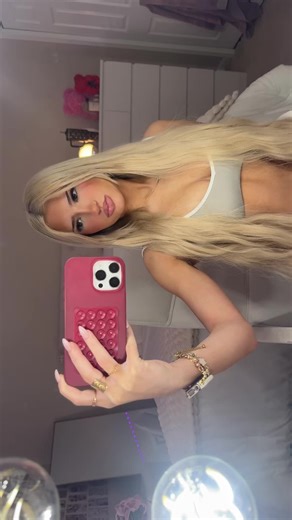 𝐸🍸 (@estheroliveiraofficial)’s videos with 3005 Childish Gambino - colorviolets