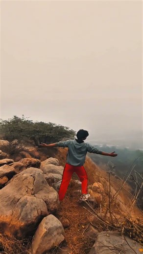 signature pose of every man ♠️ #videos #viral #instagram #inspiration 🥇