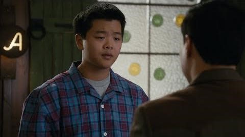 Eddie Tells Louis He Wants to Go to Culinary School - Fresh Off the Boat