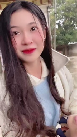 Xịt keo cứng ngắc cho tết 2026: Cùng mình chuẩn bị