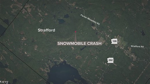 Two snowmobile crashes in New Hampshire